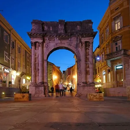 Vitae Pula